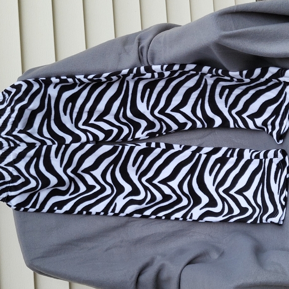 Girls pajamas - Picture 4 of 4